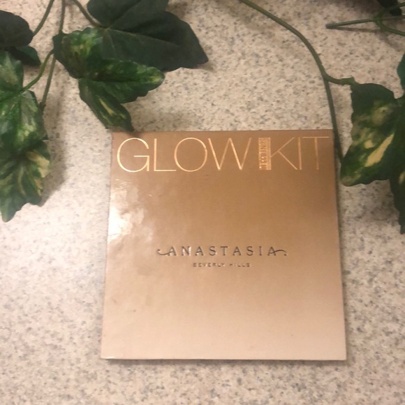 Anastasia Sun Dipped Glow Kit - Picture 3 of 4